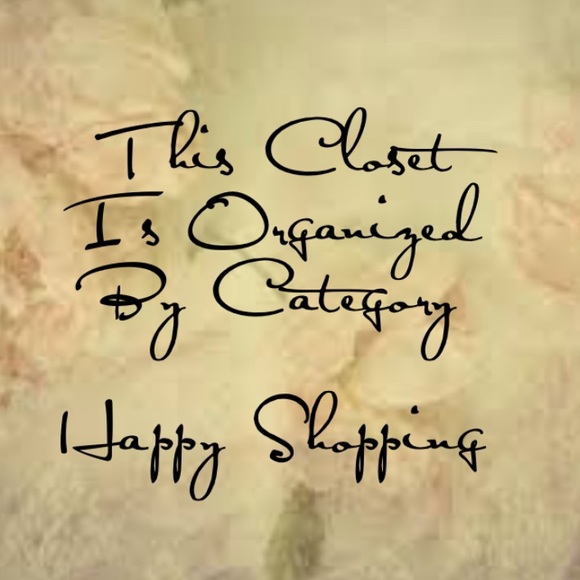 Meet your Posher, Joy 🌺Posh Ambassador🌺 - Picture 2 of 6